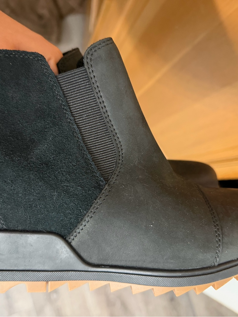 SOREL women’s black waterproof Chelsea ankle boots in size 8. - Picture 3 of 6